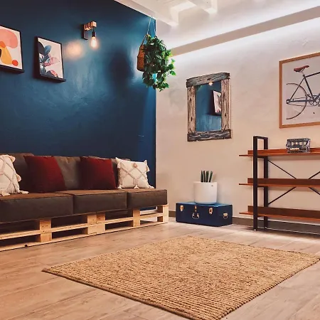 Апартаменты Charme And Relax With Garden And Swimming Pool