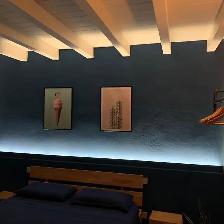 Charme And Relax With Garden And Swimming Pool Apartmán *