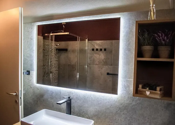 Апартаменты Charme And Relax With Garden And Swimming Pool *