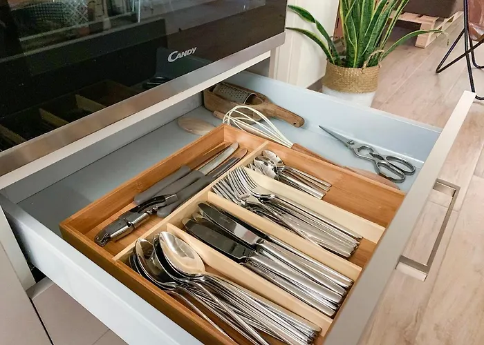 Charme And Relax With Garden And Swimming Pool Апартаменты