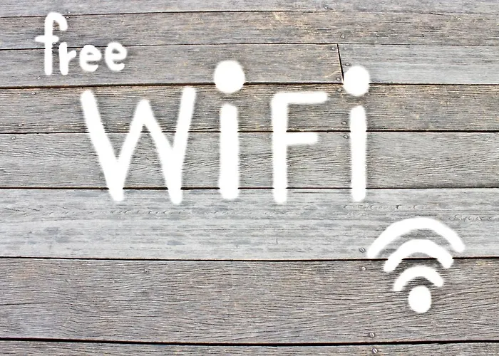 Charme And Relax With Garden And Swimming Pool * Дезенцано-дель-Гарда