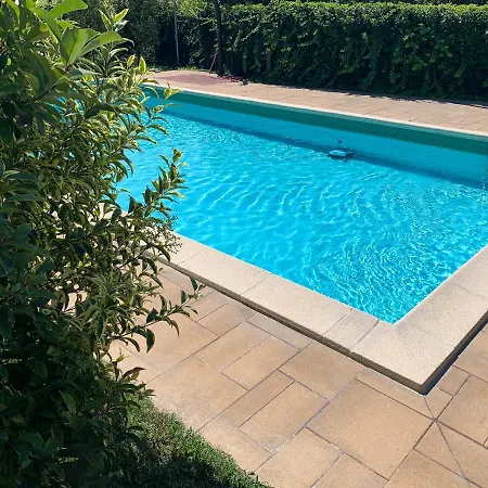 Charme And Relax With Garden And Swimming Pool デセンツァーノ・デル・ガルダ