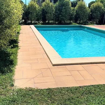 Charme And Relax With Garden And Swimming Pool * デセンツァーノ・デル・ガルダ