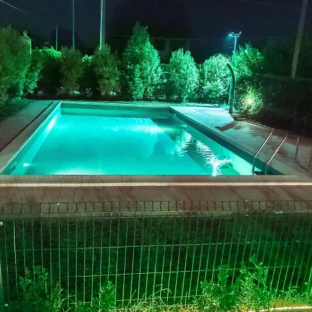 Charme And Relax With Garden And Swimming Pool デセンツァーノ・デル・ガルダ